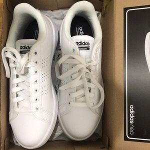 ❌SOLD❌ Brand new Adidas Advantage sneakers